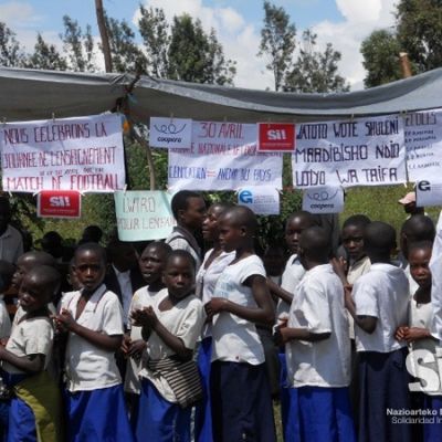 Campañas de Sensibilización organizadas por las escuelas de la comunidad de Lwiro en defensa de los Derechos de la Infancia.