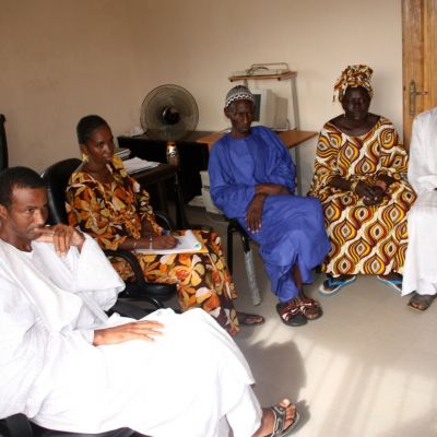 Reunión con el presidente de la Comunidad Rural de Thieppe. Kebemer, Senegal.