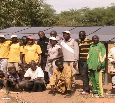 Instalación de un sistema de bombeo con energía solar, (a través de 14 paneles). Kebemer, Senegal.