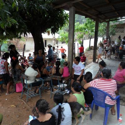 Capacitacio?n comunitaria en comarca de Chinandega.