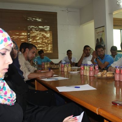 Reunión con jóvenes de movimientos de juventudes de los partidos políticos y sindicatos para que apoyen la participación política de las mujeres.