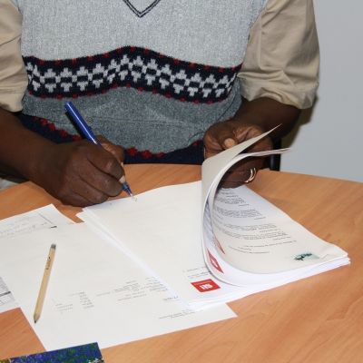 Firma de convenio para el trabajo de acceso al agua en Chad.