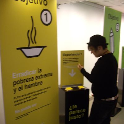 Exposición itinerante sobre los Objetivos de Desarrollo del Milenio en Getxo.