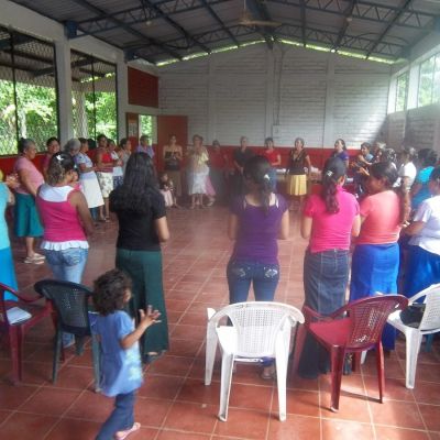 Taller sobre relaciones de poder realizada con mujeres de Usulutan 2.