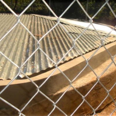 Tanque de abastecimiento de agua en el municipio de Tecapán (El Salvador).