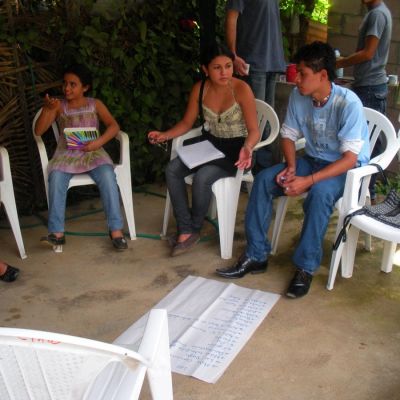 Formación del comité de jóvenes en temas medioambiental del municipio de Tecapán (El Salvador).