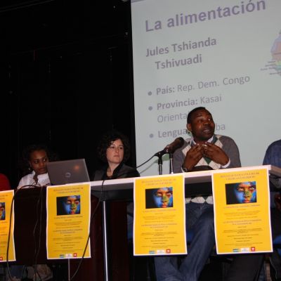 CREA, Centro de Recursos Africanistas participa en mesa redonda sobre cultura africana organizada por el departamento de didáctica de la lengua y la literatura de la Escuela de Magisterio de la UPV/EHU.