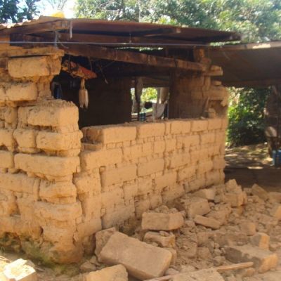 Casas afectadas en Santa Clara La Laguna.