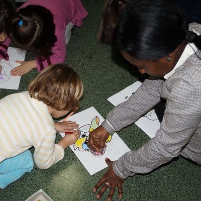 Expresiones artísticas en el marco de Aprendiendo la Diversidad en centro escolar de Álava.
