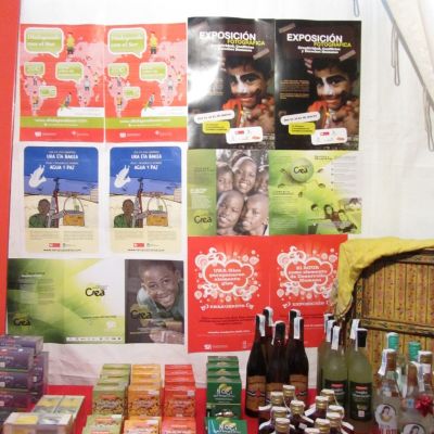 Detalle del stand de Comercio Justo de Solidaridad Internacional .