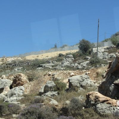 Los muros rodean los pueblos palestinos y las vidas de sus habitantes