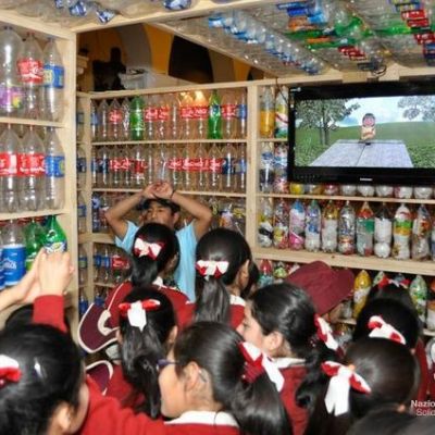 Campaña para promover la importancia de reciclar los residuos en Cusco, Perú.