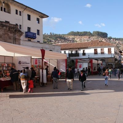 Campaña para promover el uso del quechua en Cusco, Perú.
