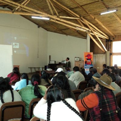 Capacitación a liderezas y lideres en Cusco, Perú.