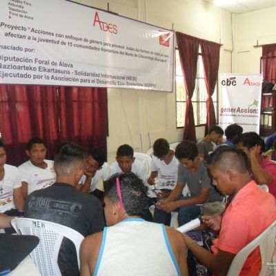 Participantes en taller de formación.